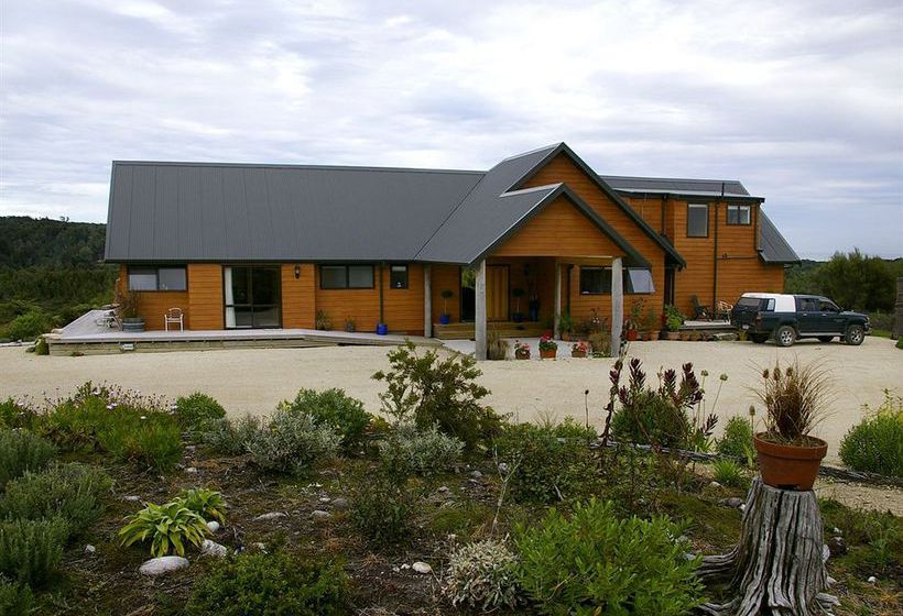 Hotel Birds Ferry Lodge 10