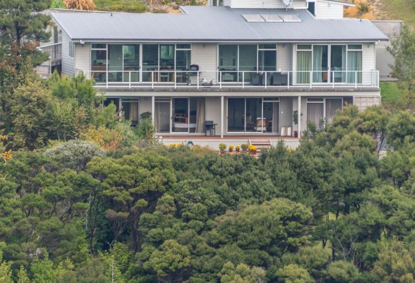 Hotel Decks Of Paihia 20