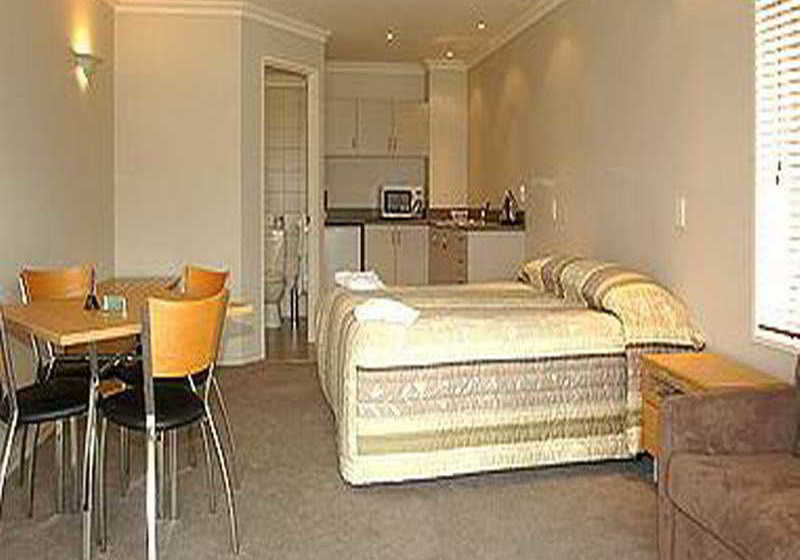 Lake Brunner Resort 1