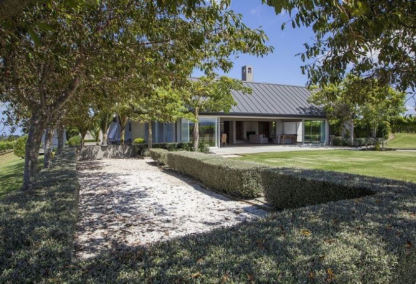 Hotel Takatu Lodge & Vineyard 8