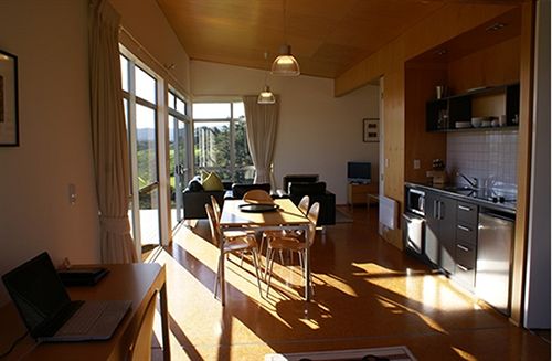 Hotel Riverside Matakana 8