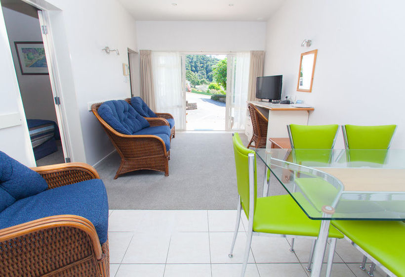 Hotel Admirals View Lodge 3