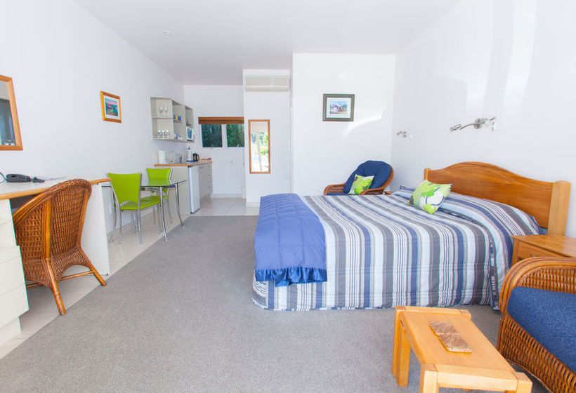 Hotel Admirals View Lodge 5