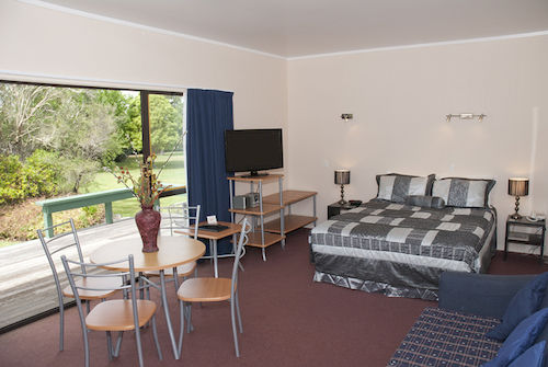 Hotel Aotearoa Lodge & Tours 13
