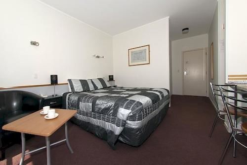 Hotel Aotearoa Lodge & Tours 5