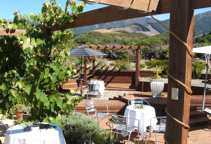 Hotel Vibrant Living Retreat 6