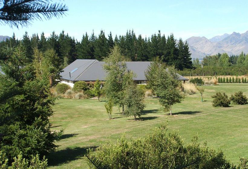 Hotel Vibrant Living Retreat 7