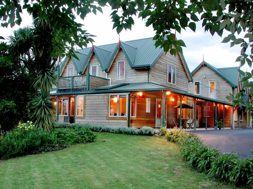 Hotel Awatuna Homestead 1