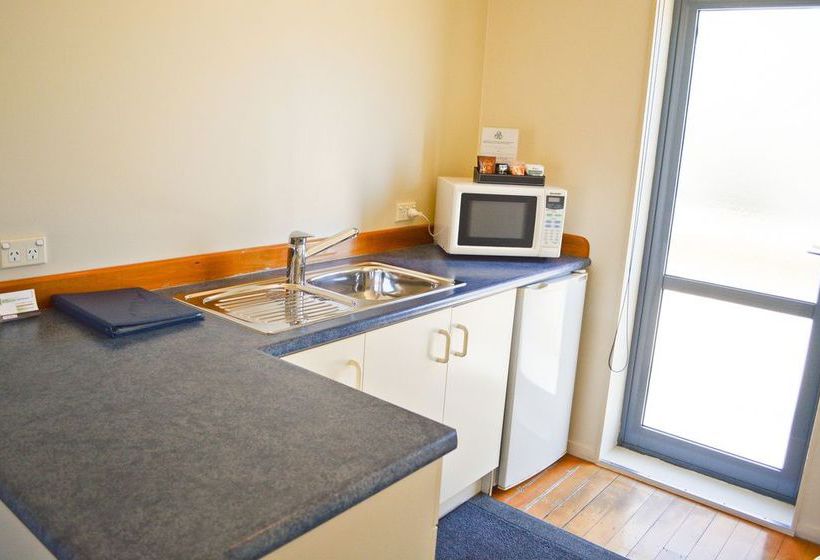 Hotel White Island Rendezvous 12