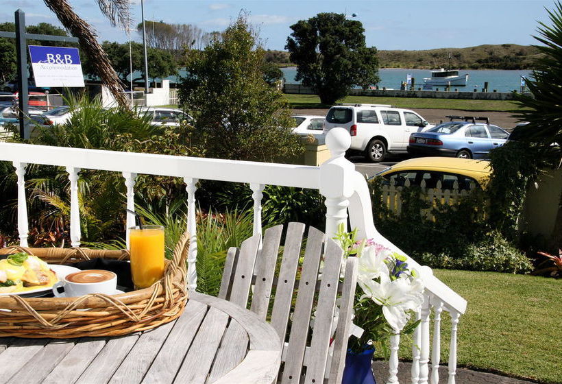 Hotel White Island Rendezvous 15