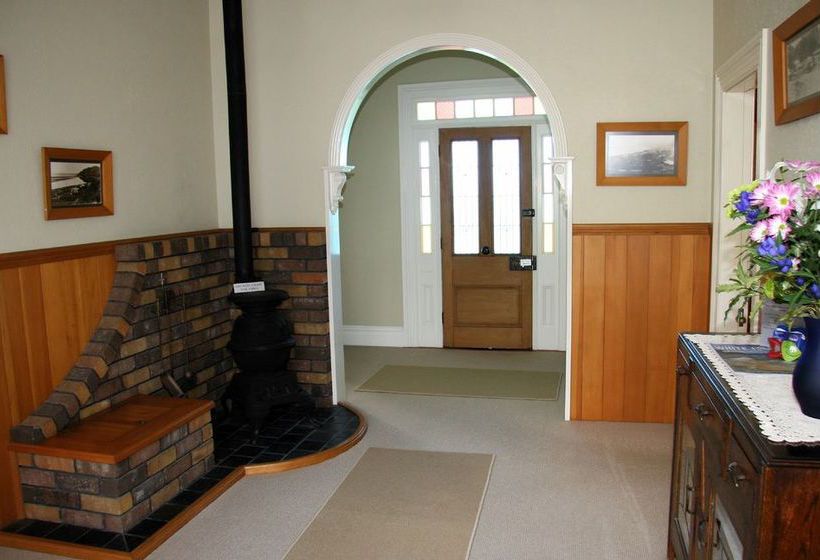 Hotel White Island Rendezvous 20