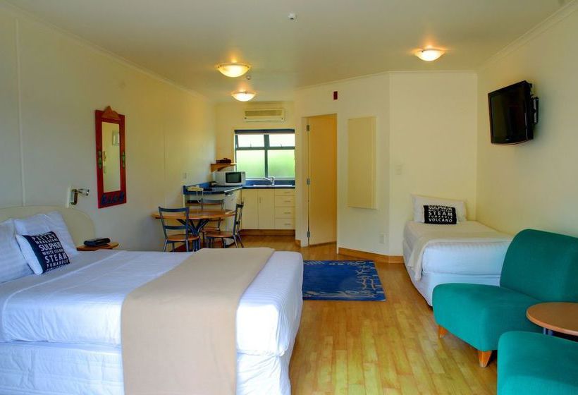 Hotel White Island Rendezvous 5