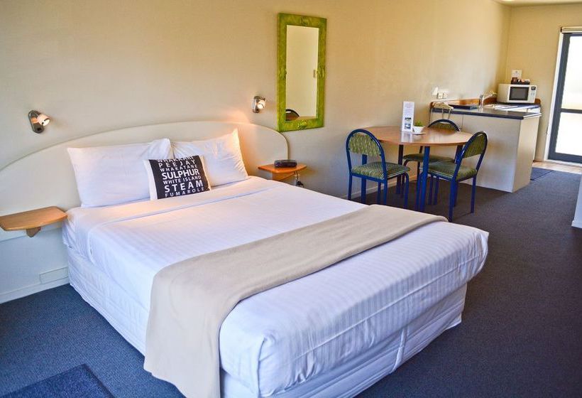 Hotel White Island Rendezvous 7