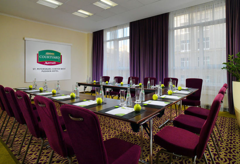 Hotel Courtyard St. Petersburg Center West Pushkin 13