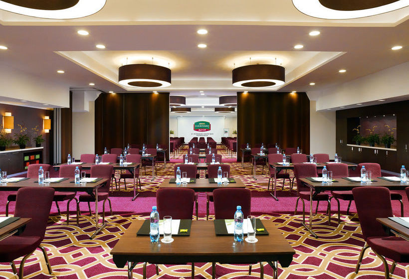 Hotel Courtyard St. Petersburg Center West Pushkin 15