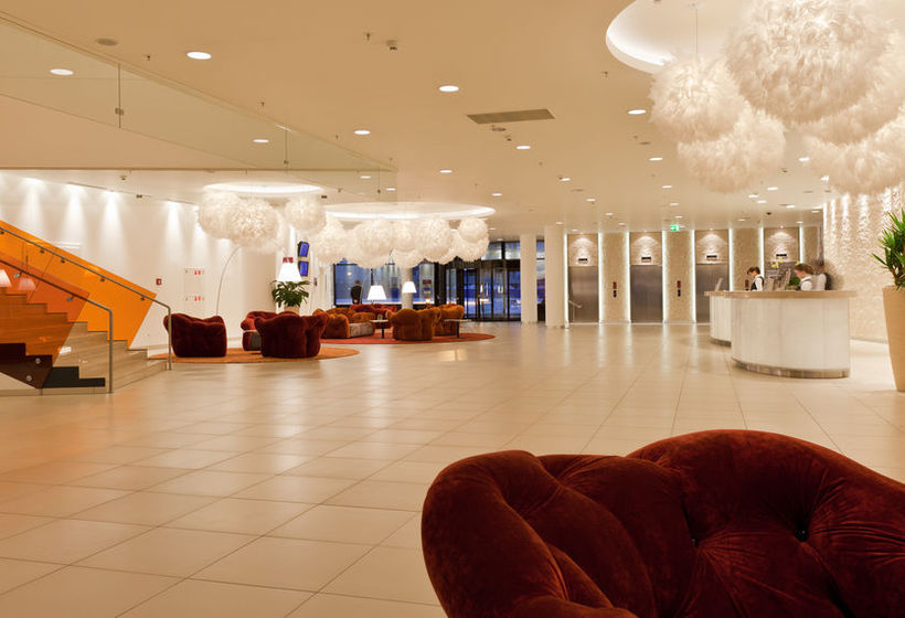 Hotel Crowne Plaza St Petersburg Airport 11
