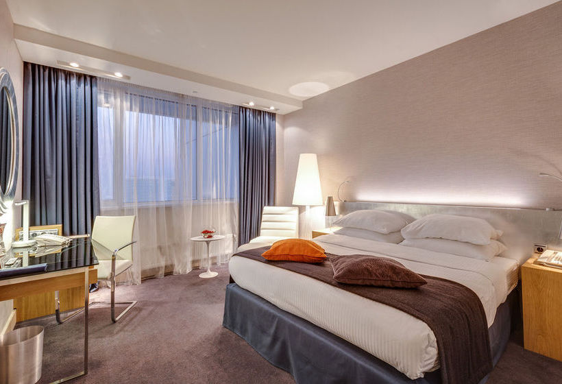 Hotel Radisson Blu Belorusskaya 2