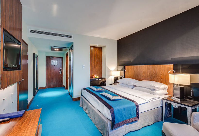 Hotel Radisson Blu Belorusskaya 7