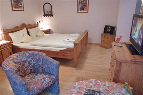 Hotel Haus Hillesheim 8