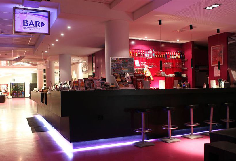 Berlin International Youth Hostel 11