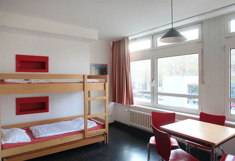 Berlin International Youth Hostel 15