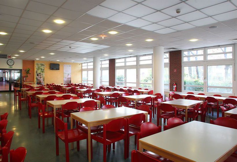 Berlin International Youth Hostel 3