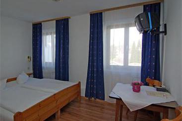 Hotel-Hostel-Theresienhof 7