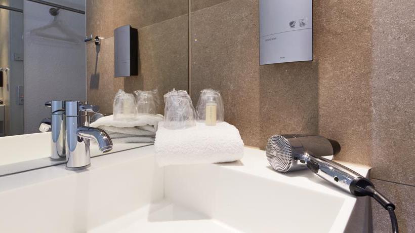 Hotel Premiere Classe Hannover 16