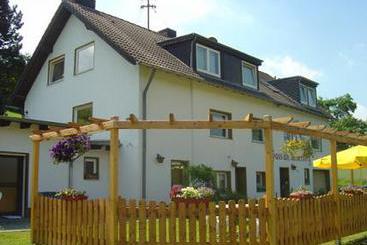 Hotel Pension- Haus am Zeiberberg 6