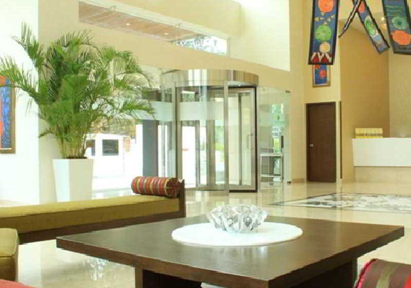 Hotel Lemon Tree Premier Ulsoor Lake Bengaluru 17