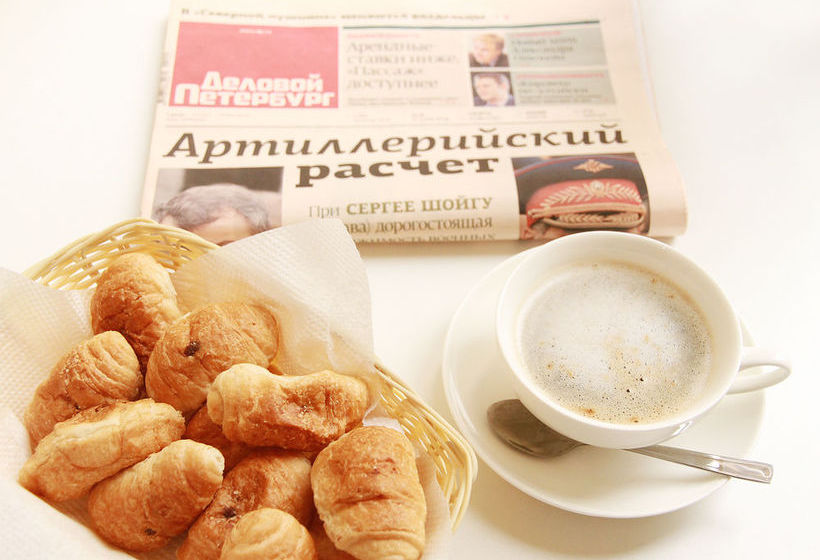 Hotel By The Hermitage 10