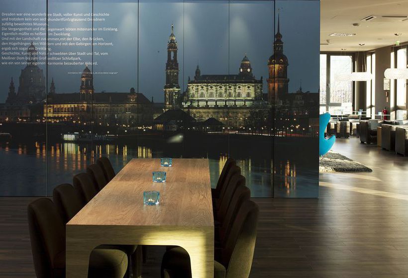 Motel One Dresden-Palaisplatz 3