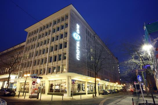 Motel One Essen 10