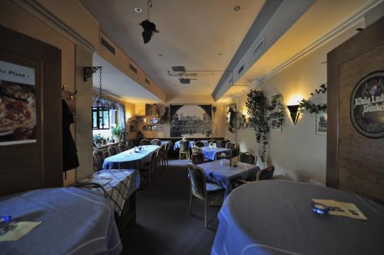 Landhotel Am Schloss 1