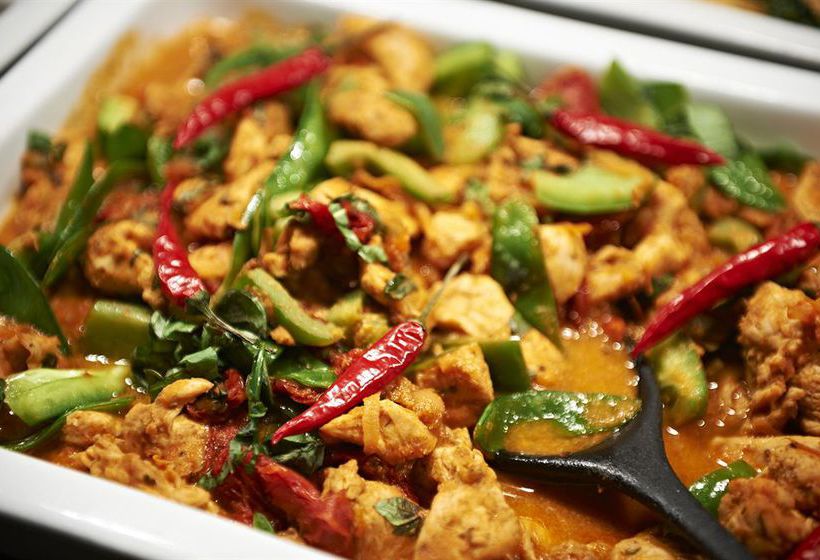 Hotel Peermont Metcourt At Emperors Palace 1