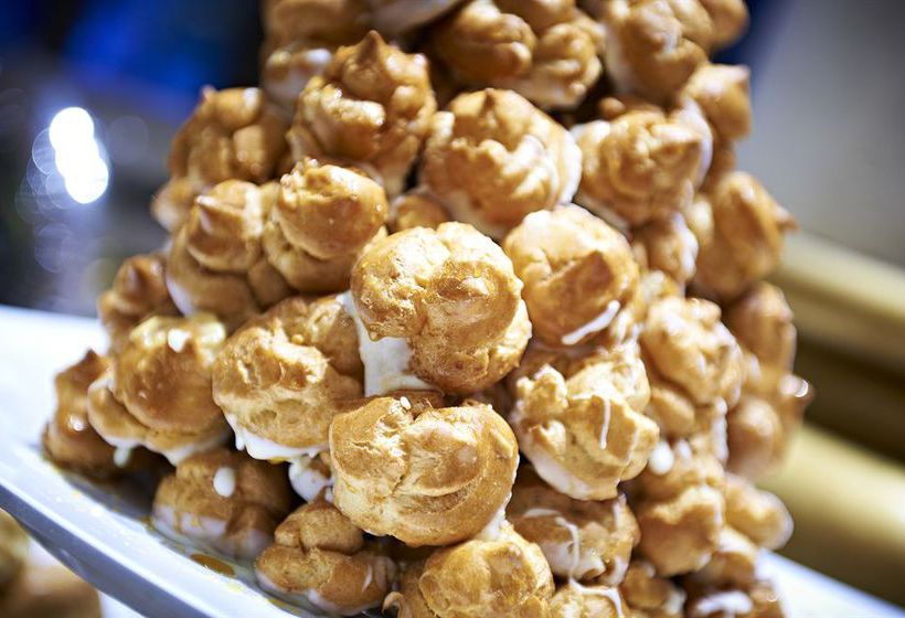 Hotel Peermont Metcourt At Emperors Palace 16