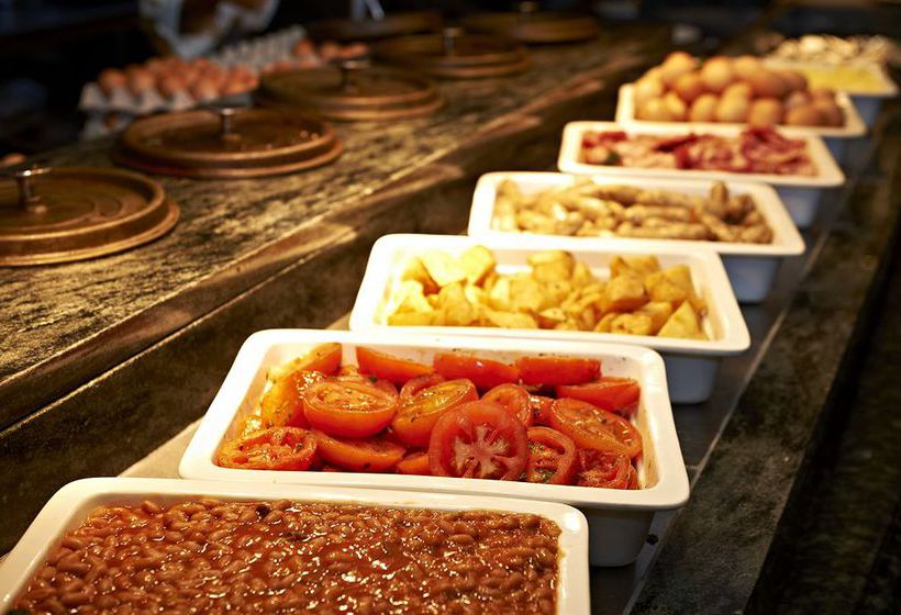 Hotel Peermont Metcourt At Emperors Palace 2