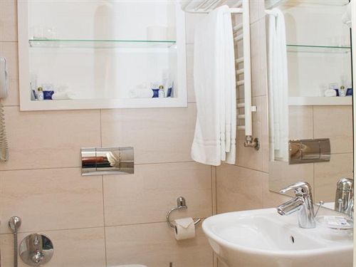 Hotel Cronwell Resort Falke 7