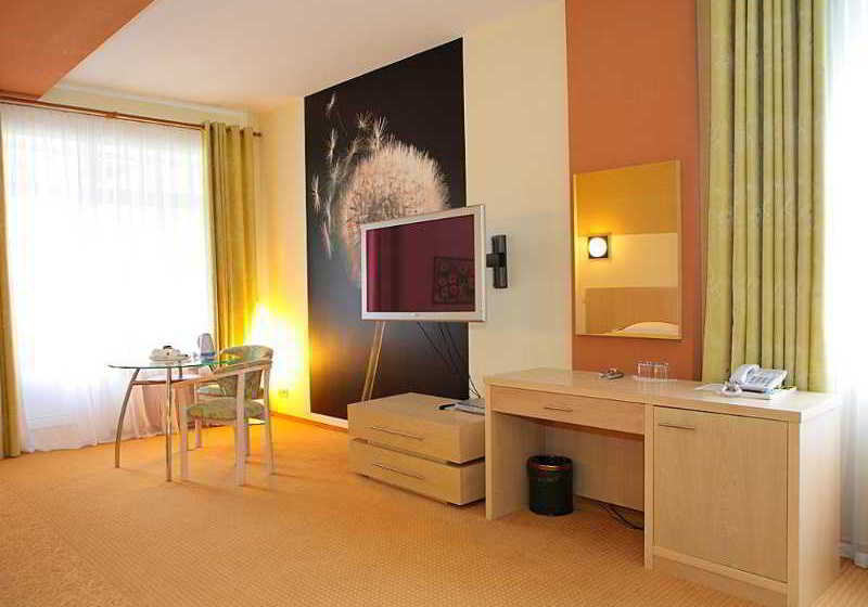 Hotel Chayka Dzerzhinsk 10