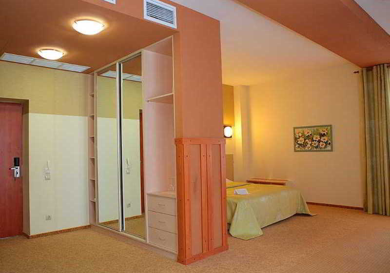 Hotel Chayka Dzerzhinsk 15