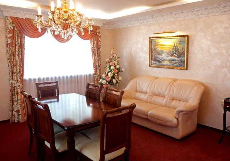 Hotel Oktyabrskaya 1