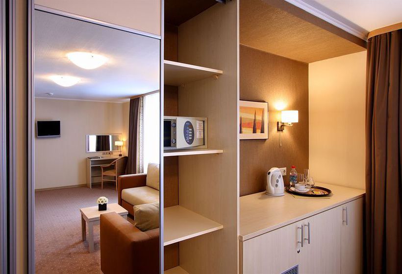 Liner Airporthotel Ekaterinburg 14