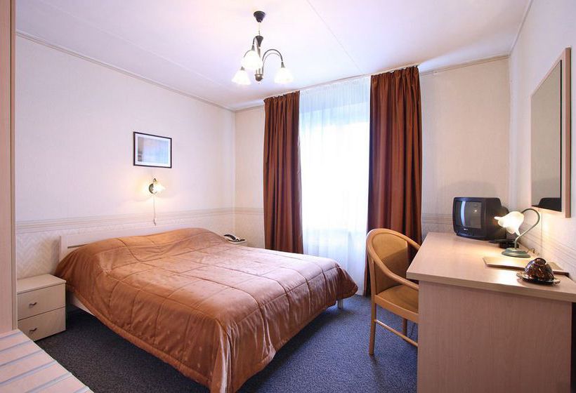 Liner Airporthotel Ekaterinburg 5