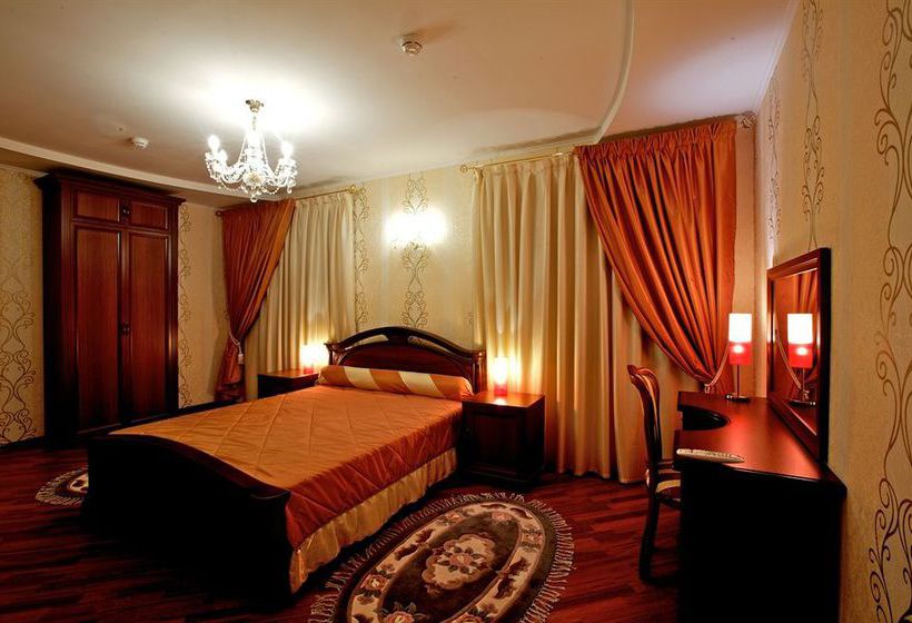 Hotel Savoy Petit 13