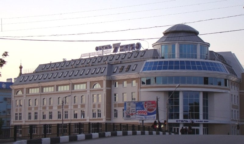 Hotel 7 Nebo Astracán