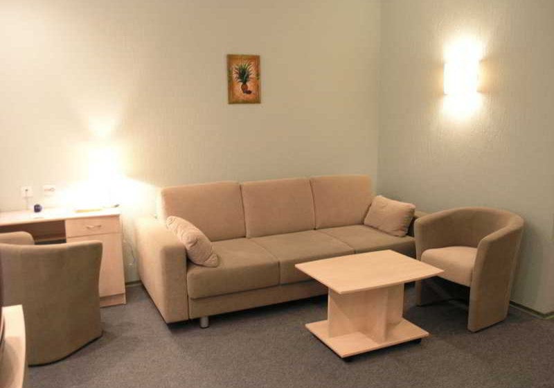 Hotel Nikolaevskiy 4