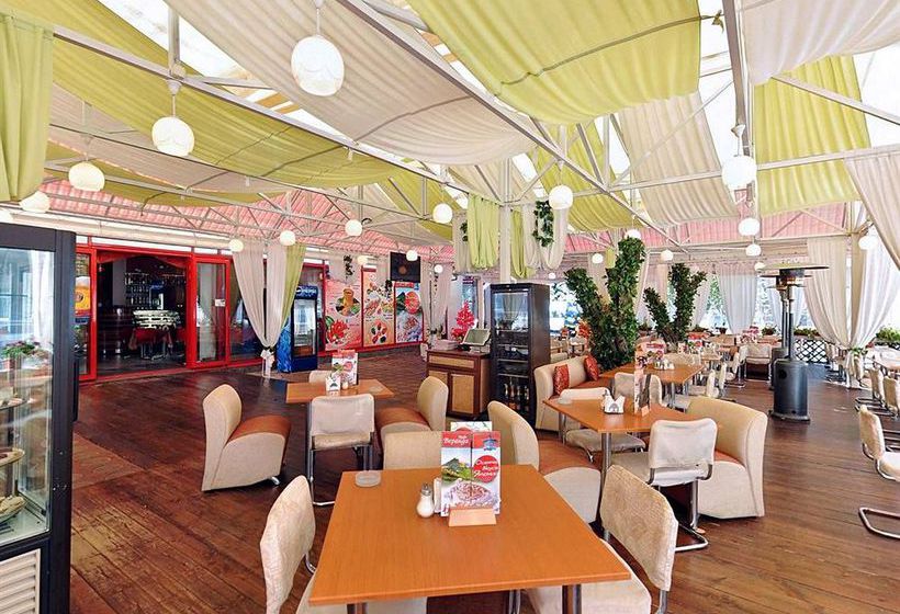 Azimut Hotel Stavropol 1