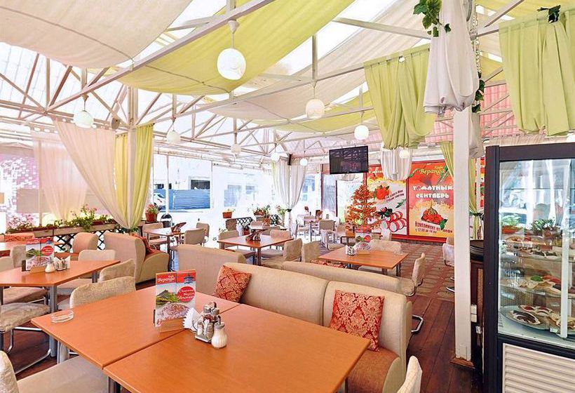 Azimut Hotel Stavropol 4