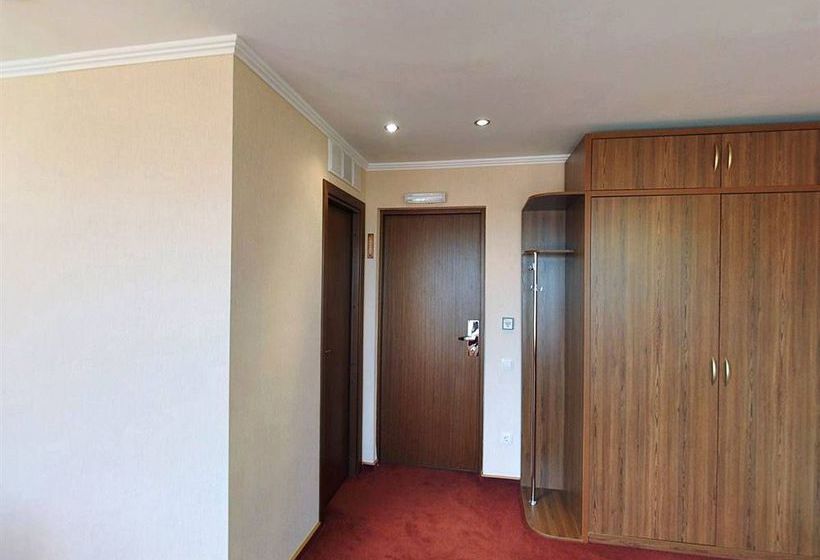 Azimut Hotel Stavropol 8