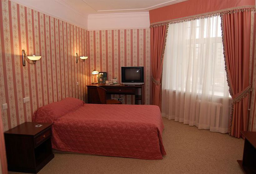 Hotel Yekaterinburg-Tsentralny 6